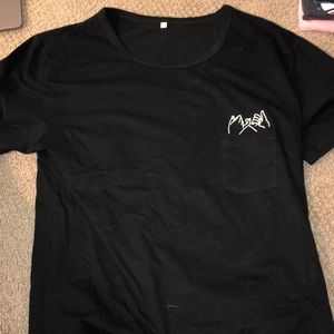 Black T-shirt